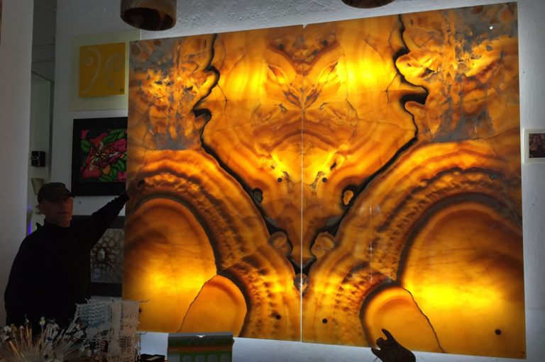 ILLUMINATED PANELS – Art Of Decor